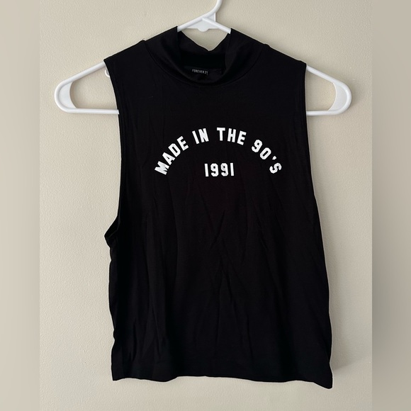 Black crop top - Picture 1 of 3